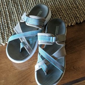 Skechers goga max sandles.   Size 9